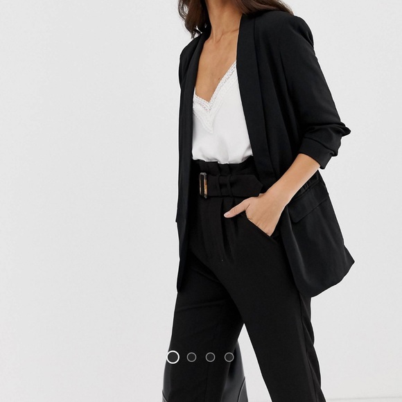 Blazer - Picture 3 of 6